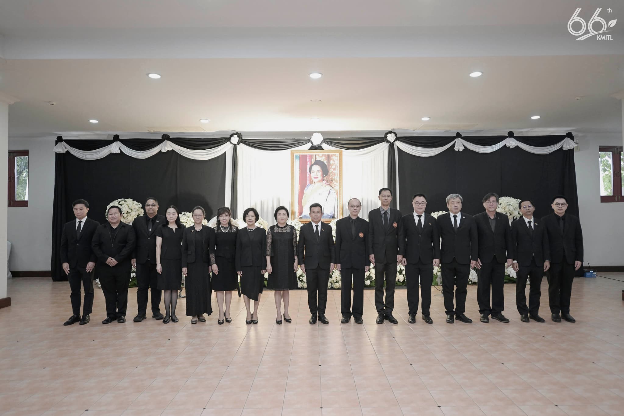 ถวายความอาลัย และน้อมรำลึกในพระมหากรุณาธิคุณ สมเด็จพระนางเจ้าสิริกิติ์ พระบรมราชินีนาถ พระบรมราชชนนีพันปีหลวง